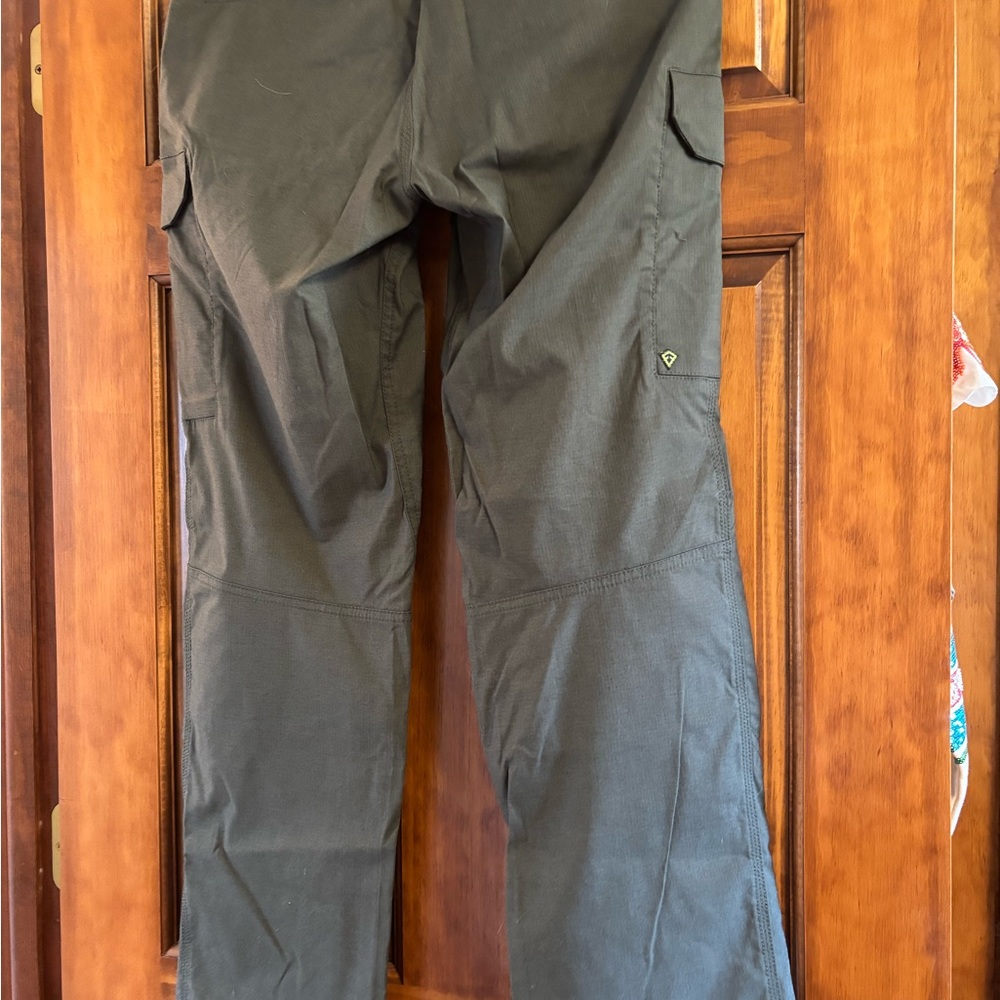 First Tactical new size 10 olive cargo pants - Picture 5 of 8